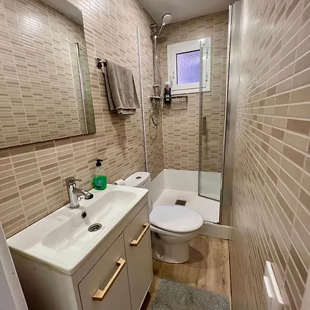 Charming And Quiet Near Barcelona Apartamento L'Hospitalet de Llobregat