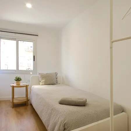 Charming And Quiet Near Barcelona Apartamento *